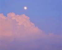 白色云朵像棉花糖·蓝天云朵唯美风景治愈系图片