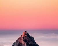日落下的霞光云海山脉仙气十足风景图片