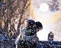 大雪中的情侣图片 下雪情侣的图片大全