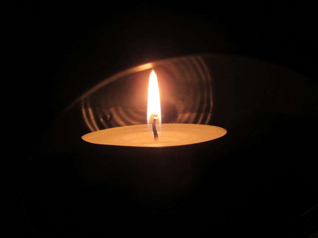 小圆蜡烛,蜡烛,光,黑暗中的光明_配图大全