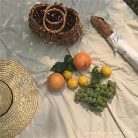 朋友圈气质女生背景图 适合女孩子的朋友圈背景图