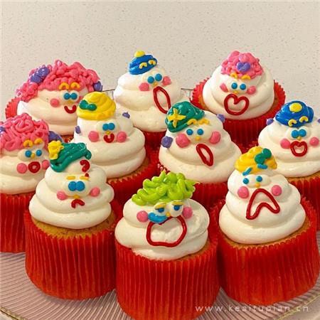 好看唯美的可爱风格蛋糕图片大全