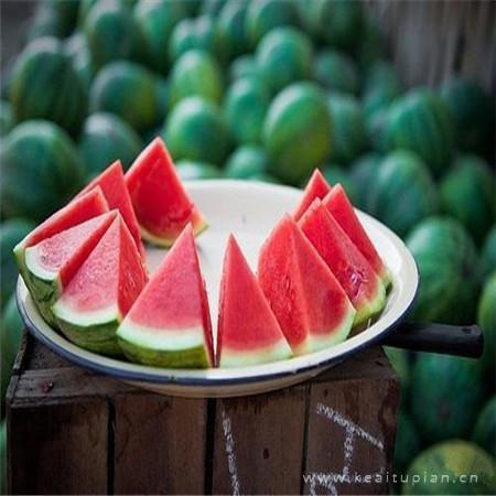 唯美的西瓜微信背景图片大全
