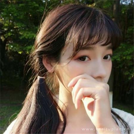 超可爱的高清女生气质温柔朋友圈背景图片