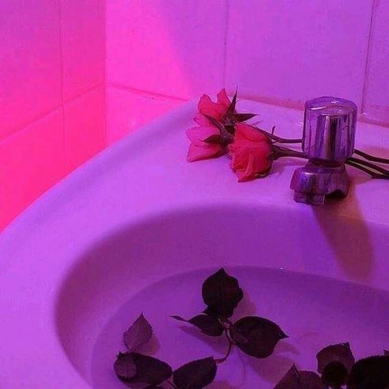 ins风格少女心爆棚的粉嫩微信空间背景意境图片