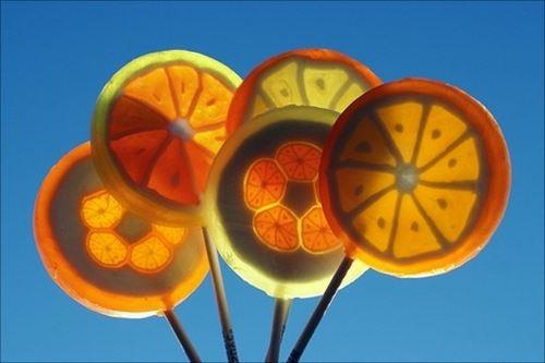 童年乐趣的色彩缤纷棒棒糖唯美意境图片