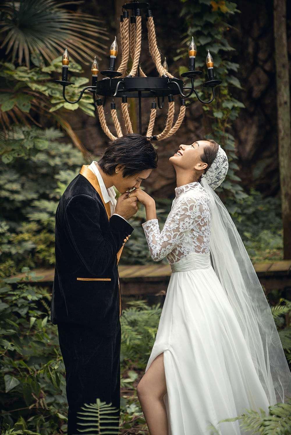 高级森系丛林复古经典婚纱照甜美图片