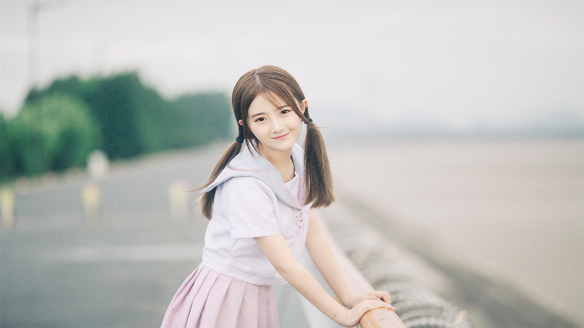 漂亮的清纯美女可爱俏皮高清图片桌面壁纸