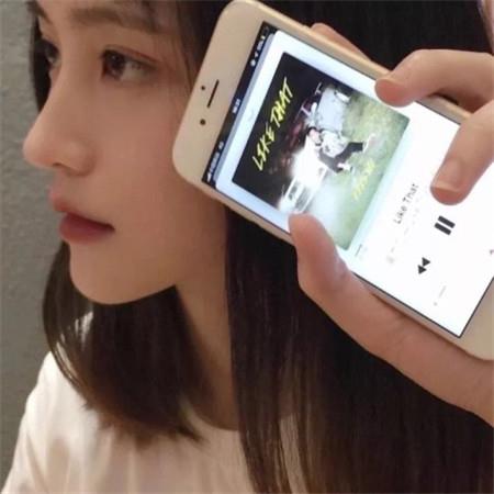 女生朋友圈背景图可爱呆萌可爱 2021受欢迎的漂亮女生图片