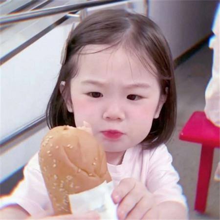 超可爱萌娃小女孩卖萌表情图片大全