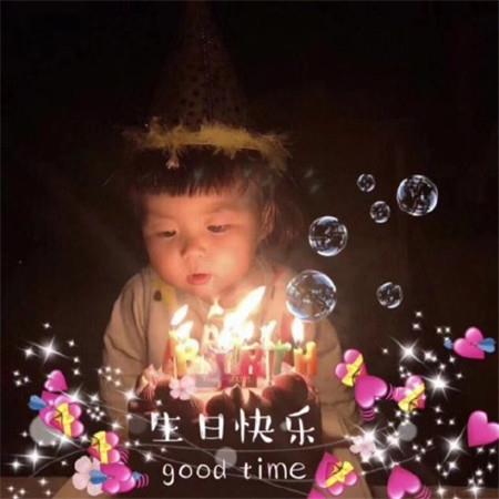 可爱小女孩生日带字朋友圈配图图片