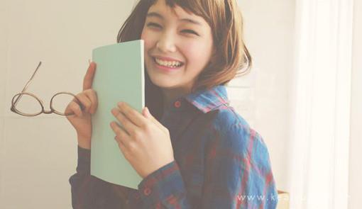 漂亮相遇你的第一天你穿了件的格子衫图片