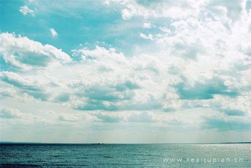 好看一直很喜欢这片蔚蓝色的海洋干净又漂亮图片