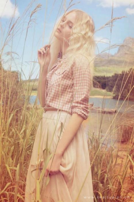 清纯养眼的欧美靓丽女生高清手机壁纸图片