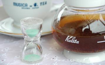 好看沙漏重叠了的时光是你遗忘的部分图片