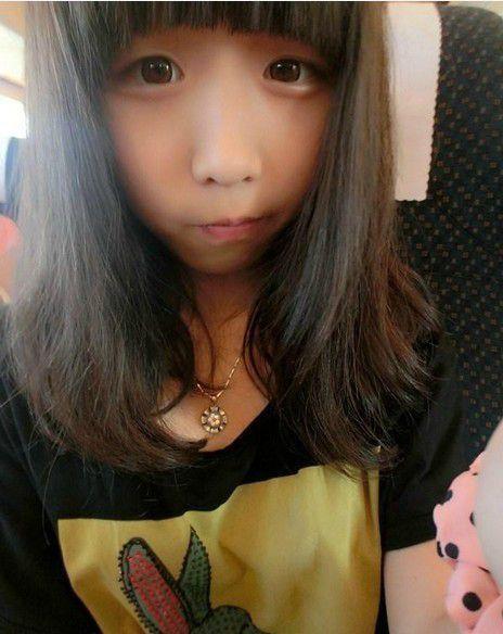 清纯可人的校园少女可爱唯美自拍图片