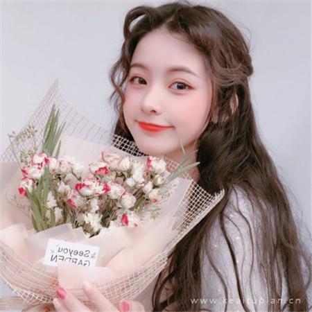 唯美超漂亮的女生朋友圈背景图 有气质的女生合集图片