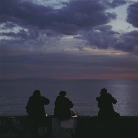 好看唯美带文字的手机背景图片