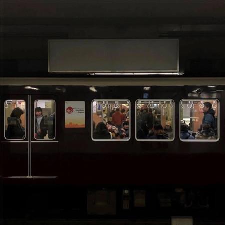 好看唯美带文字的手机背景图片