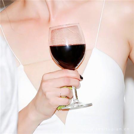 漂亮女生朋友圈背景图好看 很精致的风景女生最爱图片