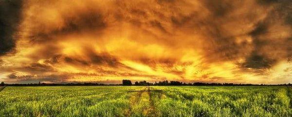 唯美匈牙利的天空让我心醉图片