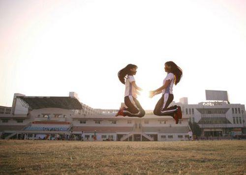 好看那些年的青春有校服与我相伴图片