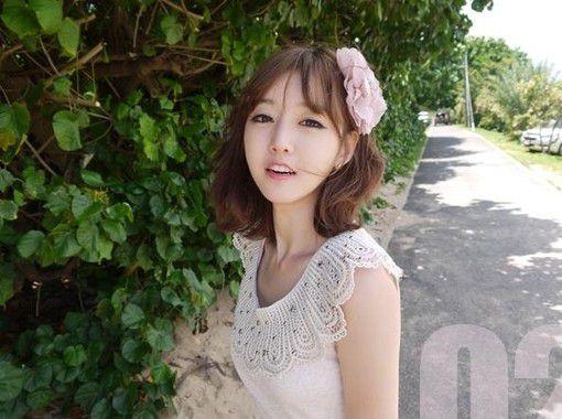 穿着清凉的日韩范美女街拍户外写真图片