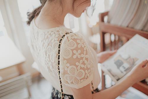 好看的虽然窗帘不能遮蔽身体，却带给我无限温暖图片