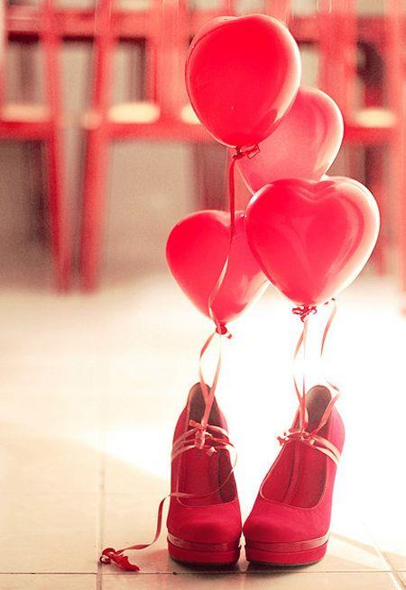 好看的红色的气球也像极了我爱的心图片