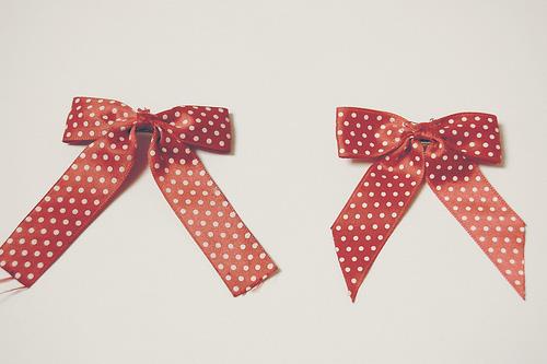 好看戴上那绚丽的蝴蝶结让你看到最美的我图片