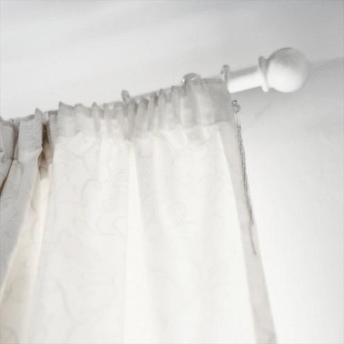 好看窗帘下那些证明你曾存在的痕迹图片