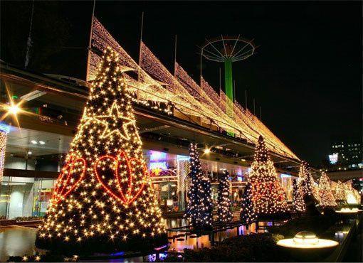 好看金灿灿的圣诞节圣诞老人来敲你的门图片