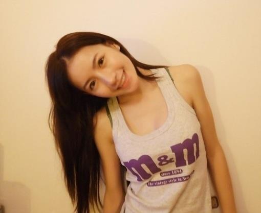 用灿烂的微笑来面对繁杂的生活图片