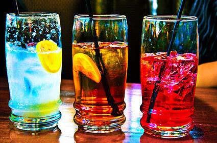 唯美看起来很清爽的，梦幻玻璃瓶高清图片