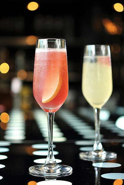 唯美看起来很清爽的，梦幻玻璃瓶高清图片