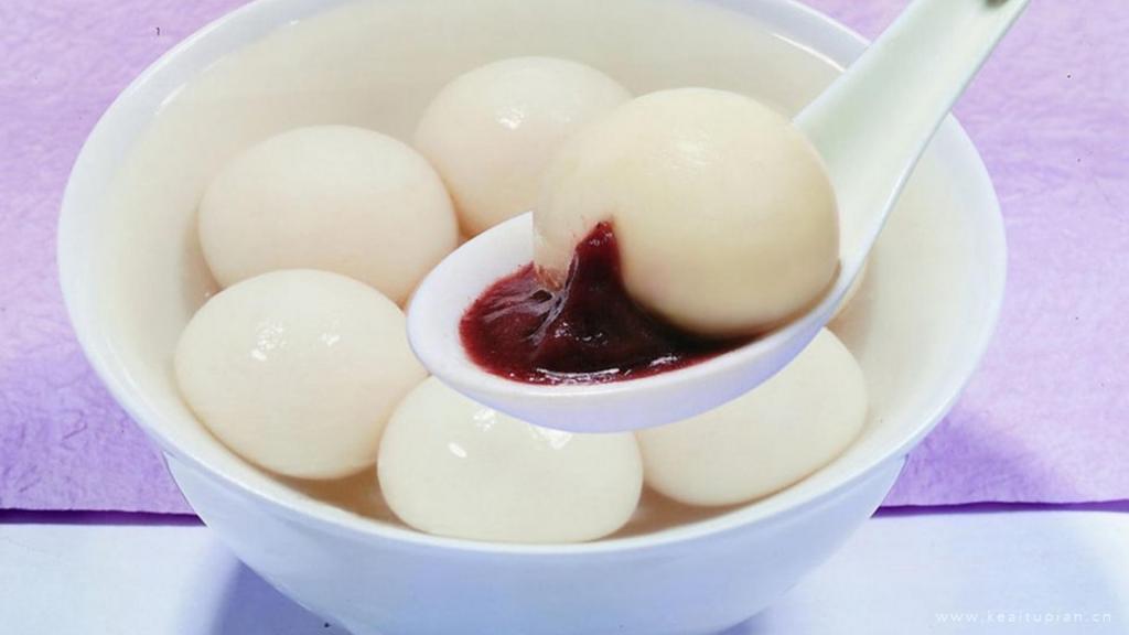 大粒饱满的汤圆高清元宵节壁纸图片