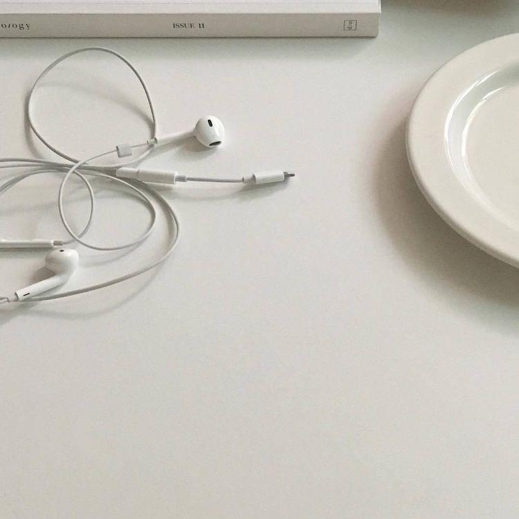 白色极简风背景图片壁纸|生活中简单的小事物