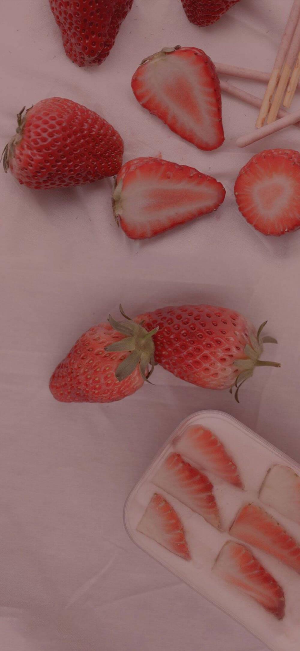 红彤彤的水果图片|草莓高清手机竖屏壁纸