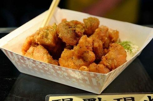 美味诱人的小吃-美食摄影图片