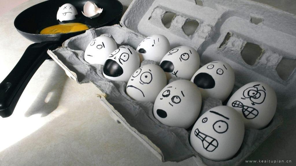 治愈系好看的彩绘鸡蛋高清电脑壁纸