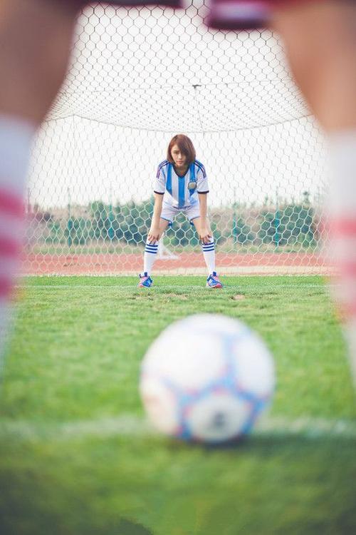 足球情侣图片 足球男女情侣头像图片