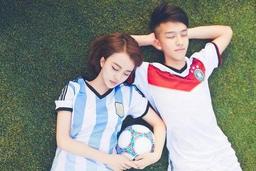 足球情侣图片 足球男女情侣头像图片