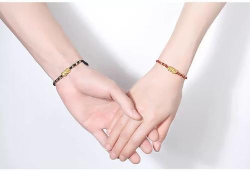 情侣手链图片真实 好看的情侣手链图片