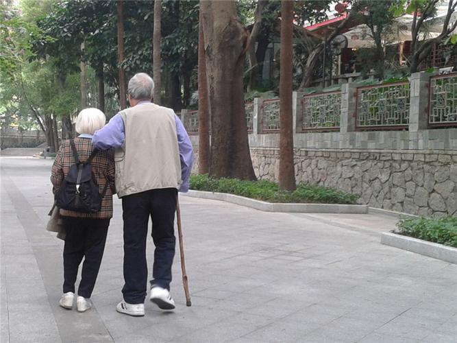 唯美老人情侣图片 恩爱老人情侣图片