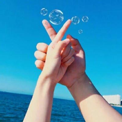 手情侣图片 情侣手的图片唯美