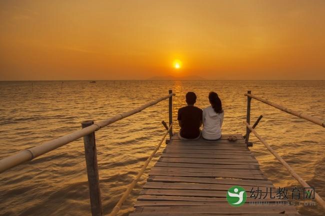 海边浪漫情侣图片唯美 情侣海边牵手唯美图片浪漫