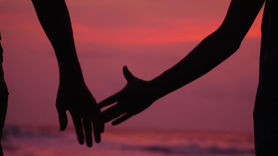 情侣唯美图片牵手 情侣浪漫图片