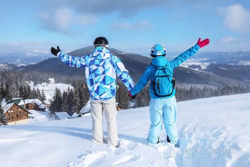 滑雪情侣图片 滑雪情侣头像