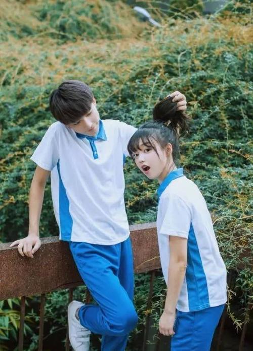 情侣校园图片 关于校园恋爱的图片