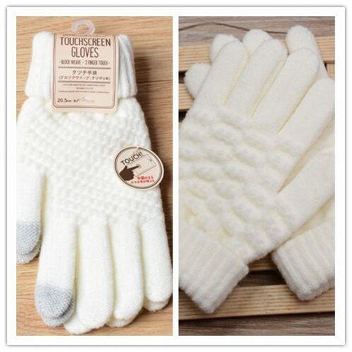 情侣手套图片 情侣牵手图片